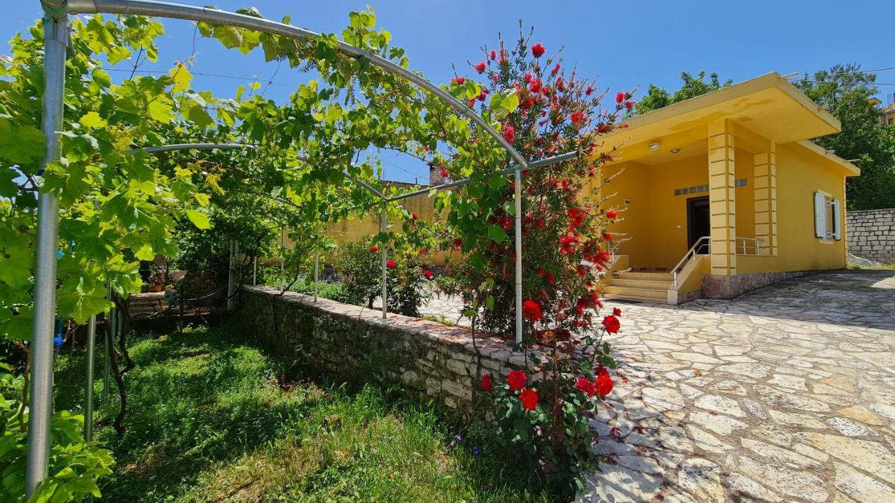 Village Home Next To The Sea Sarandë Exteriör bild